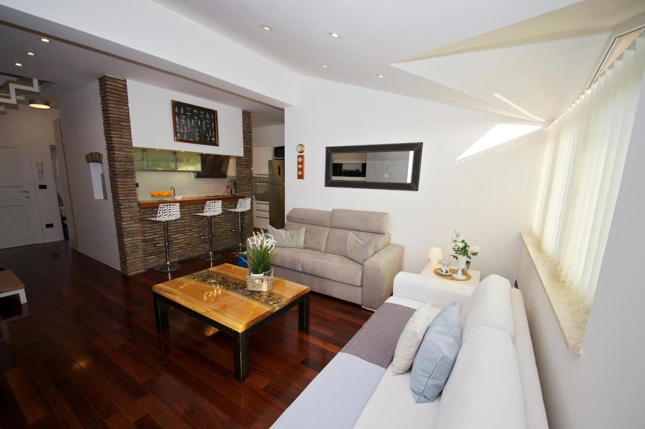 Apartment Leonardo Rovinj Exteriör bild